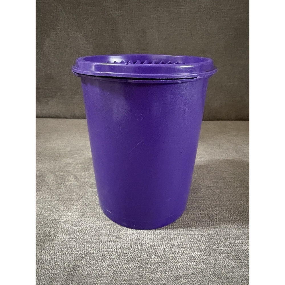 Vintage Tupperware Blueberry Purple Canister 811-13 W/Lid 812-44